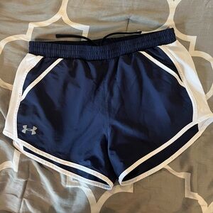 Under Armour running shorts size M